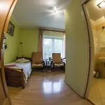 Przy Bloniach Konukevi Krakow