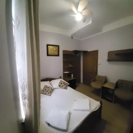 Przy Bloniach Pensionat *