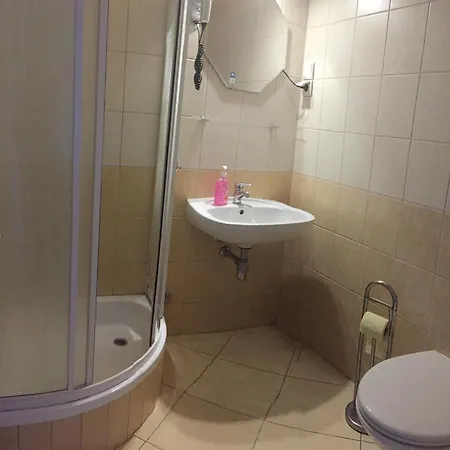 普茨布陇亚克酒店