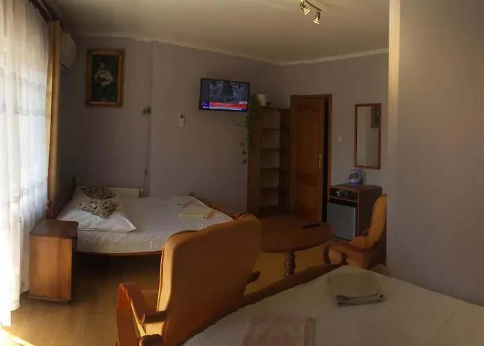 Vendégház Przy Bloniach *