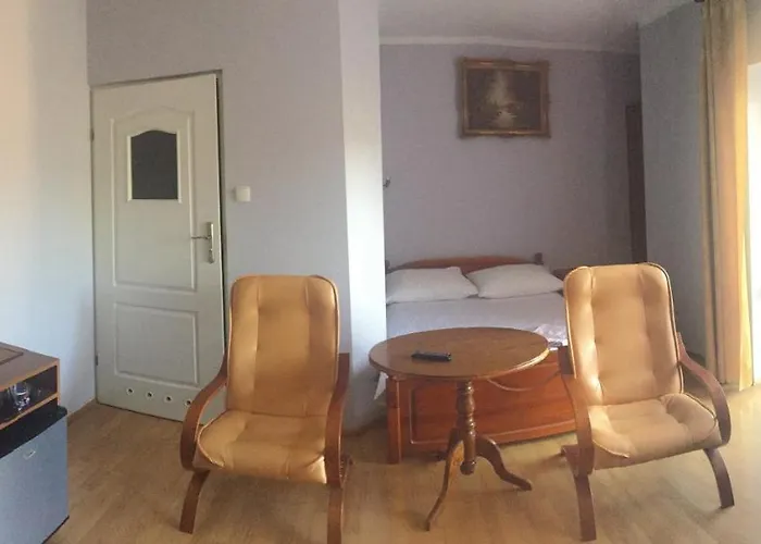 Przy Bloniach Vendégház *